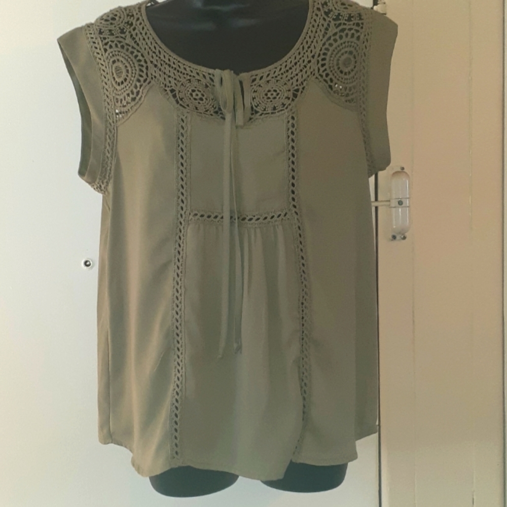 Blouse, Olive Green, Large, Embroidered, Ties in Front, 100% Polyester